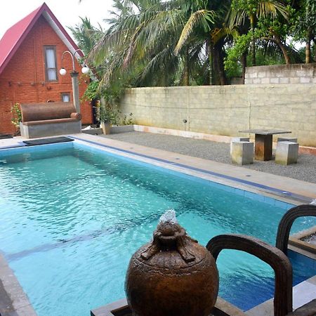 Ciel Star Anuradhapura Hotell Eksteriør bilde