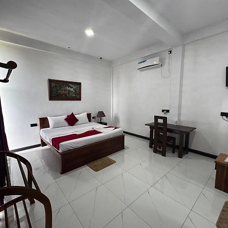 Ciel Star Anuradhapura Hotell Eksteriør bilde
