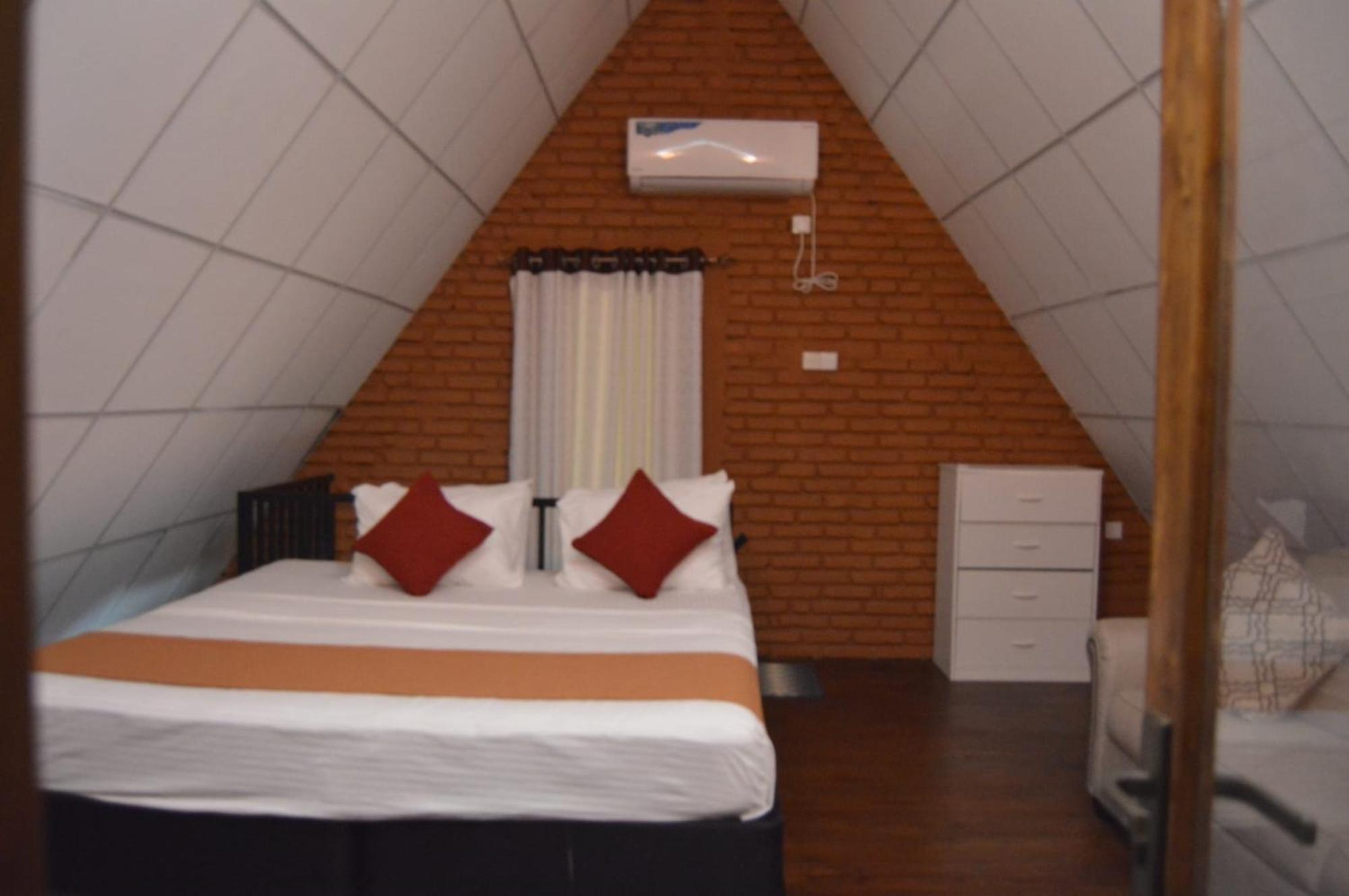 Ciel Star Anuradhapura Hotell Eksteriør bilde