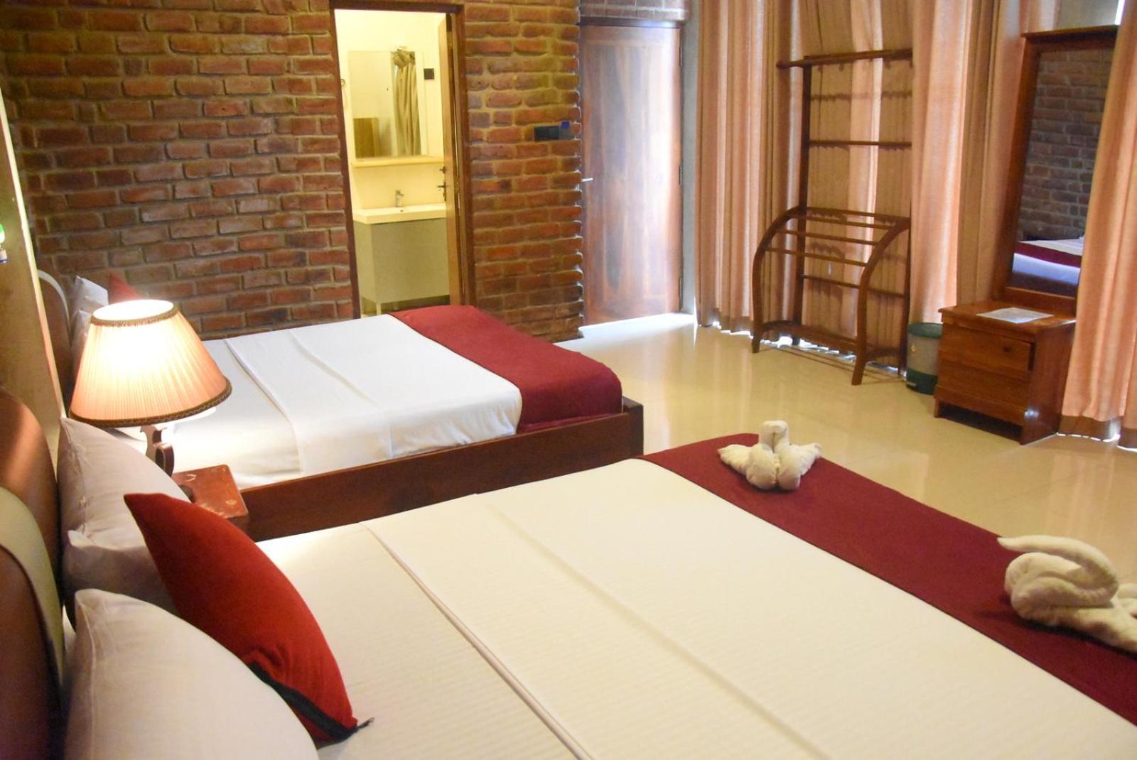 Ciel Star Anuradhapura Hotell Eksteriør bilde