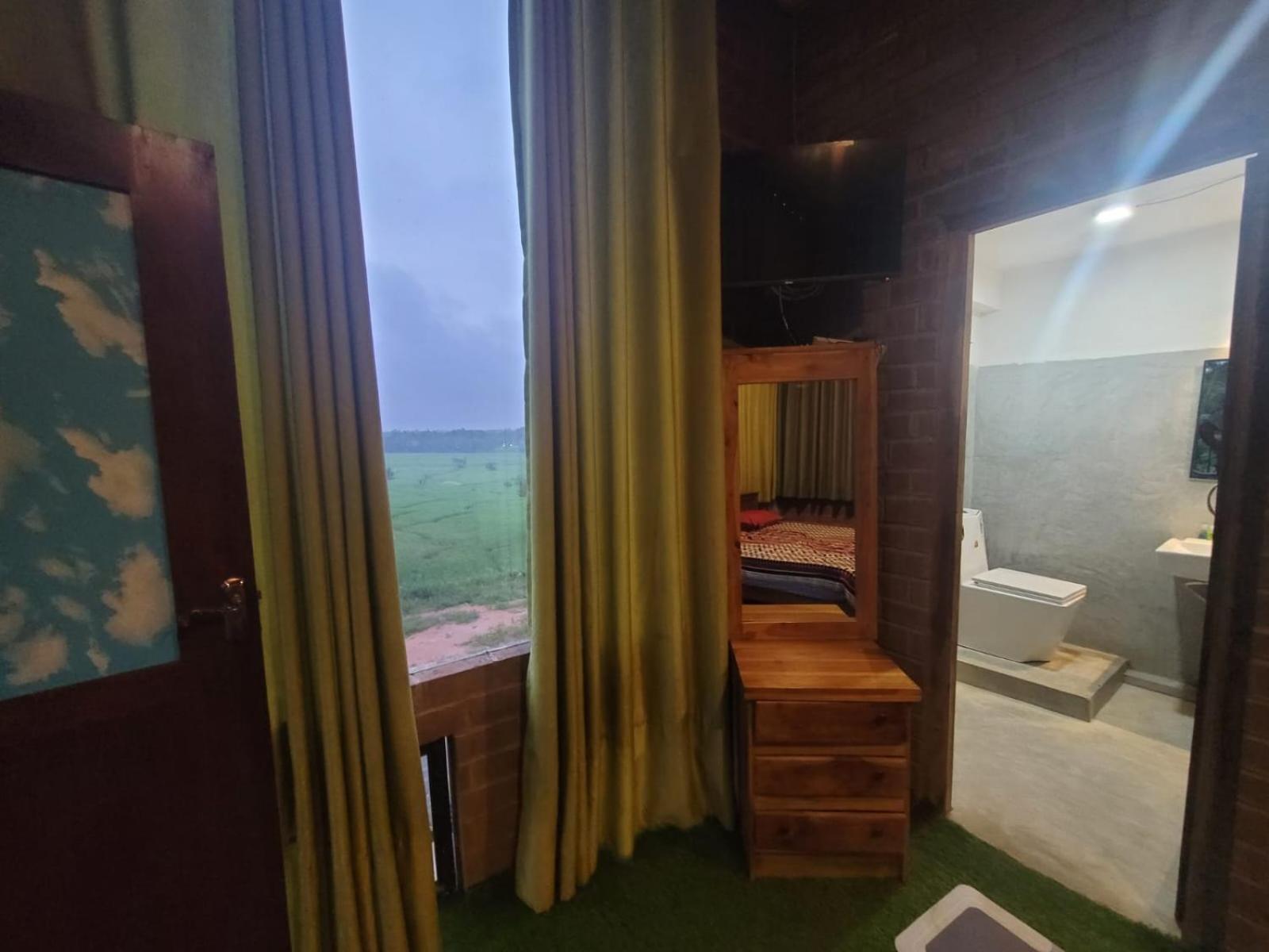 Ciel Star Anuradhapura Hotell Eksteriør bilde